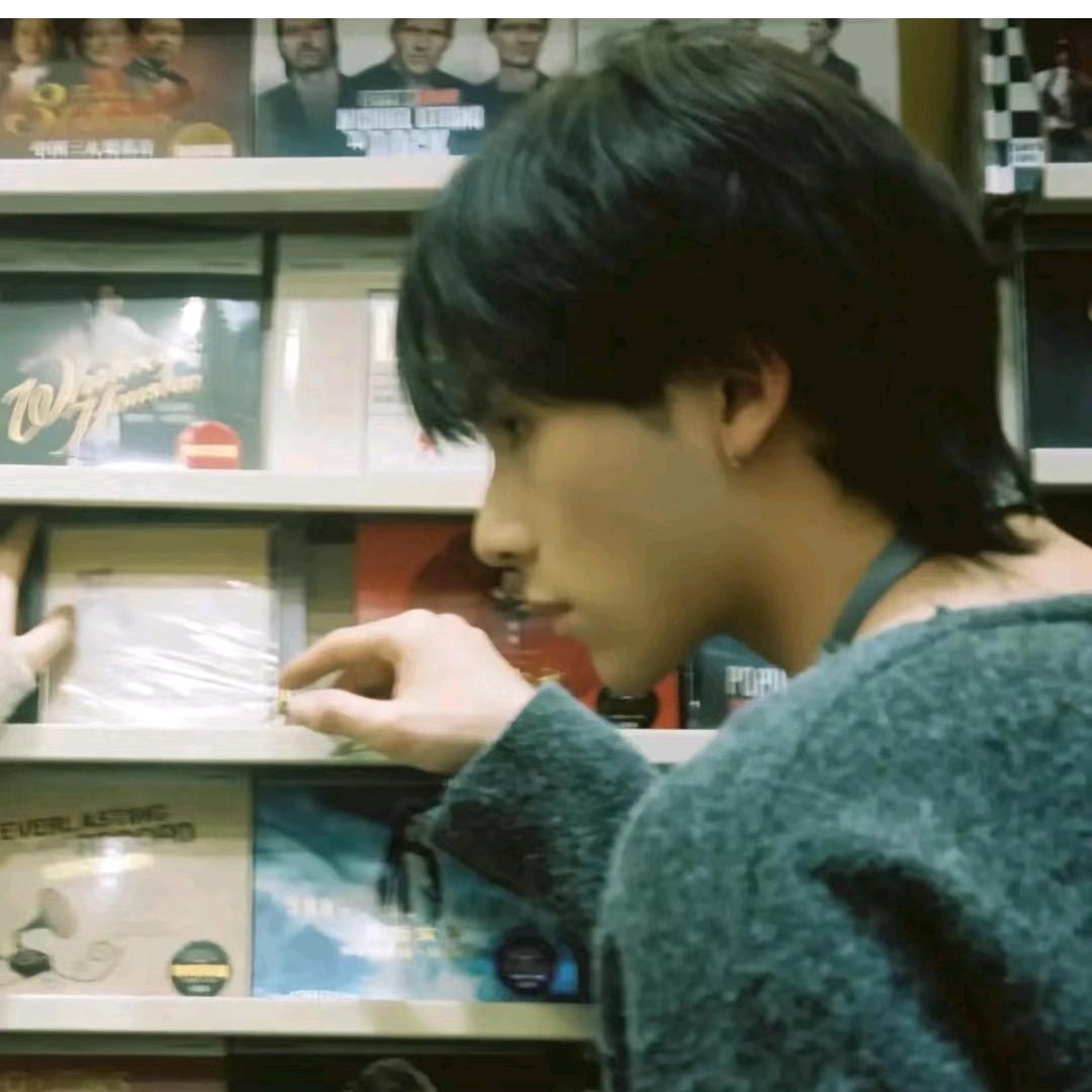 小屁孩的大哥哥.