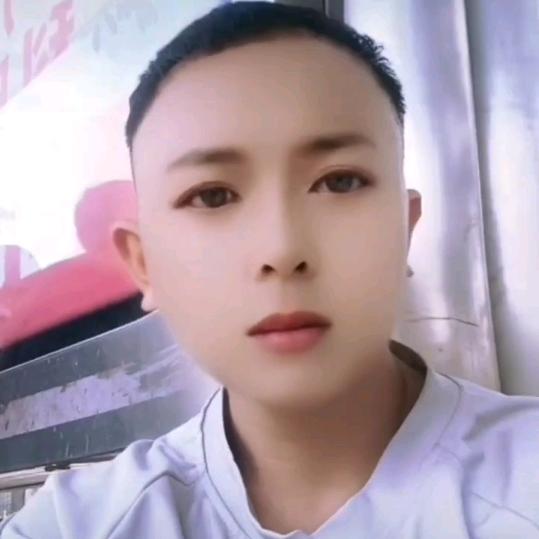 小龙赶海