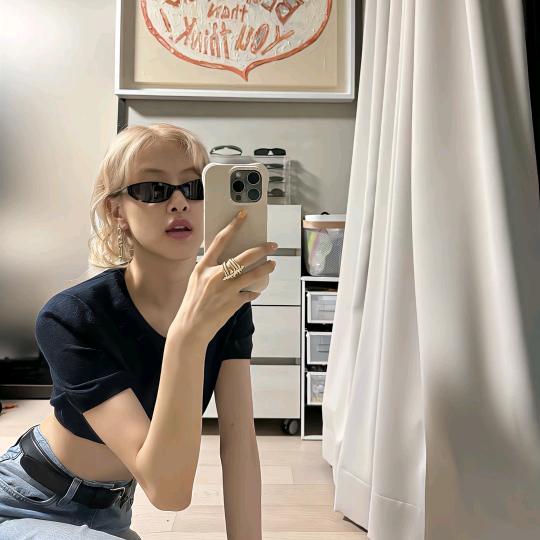 JUN、