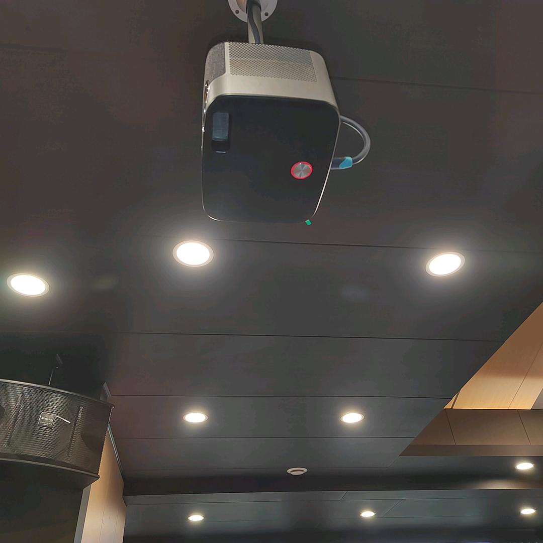 💔ꦿ໊冷眼᭄…