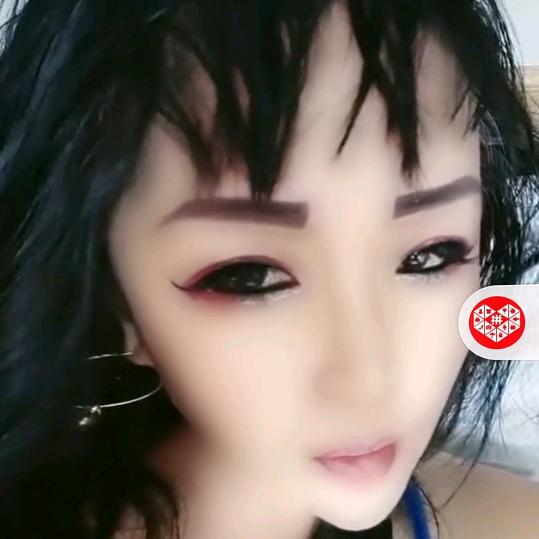 可爱的红红