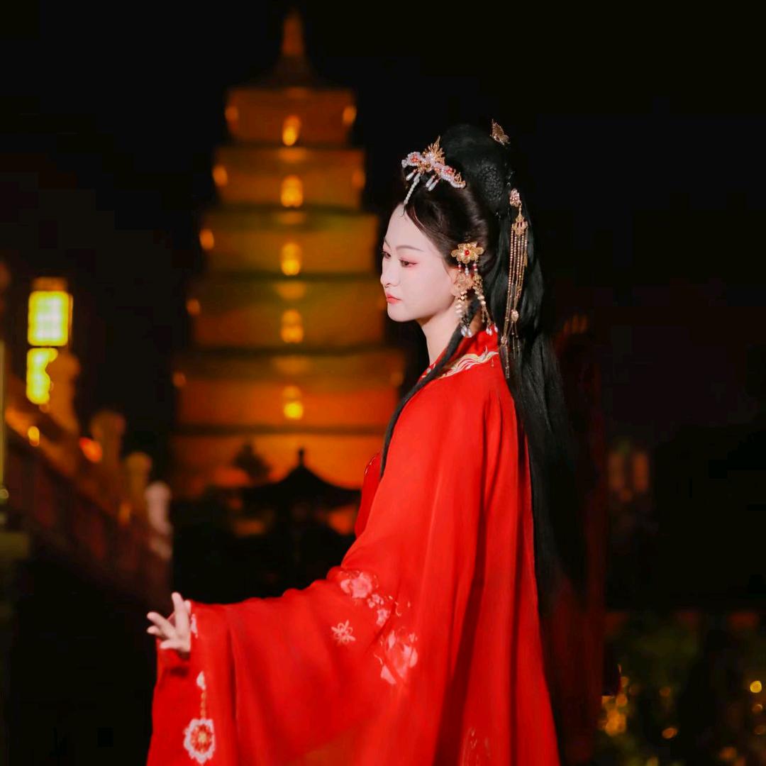 静静来了