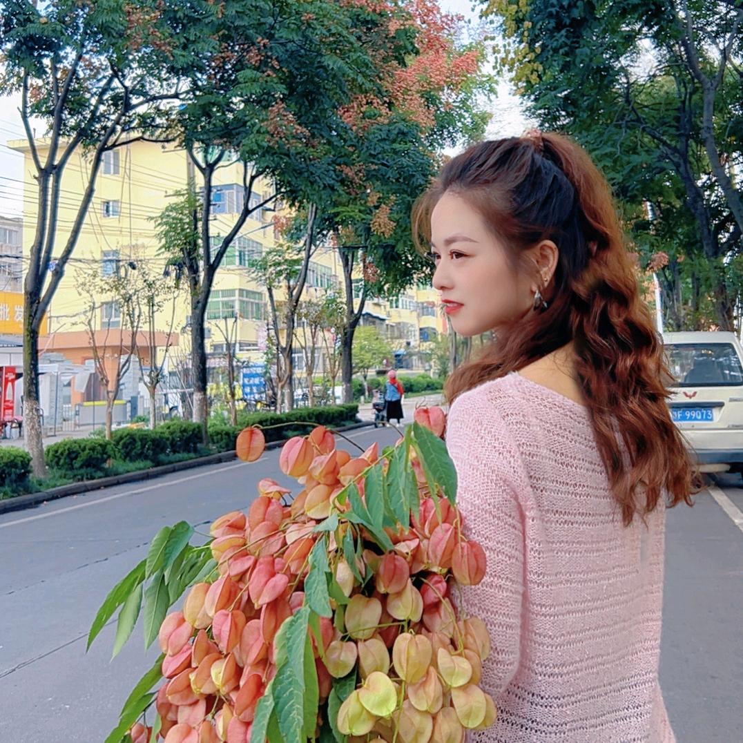 勉县 旭辉服饰《莫乂》——张肉肉