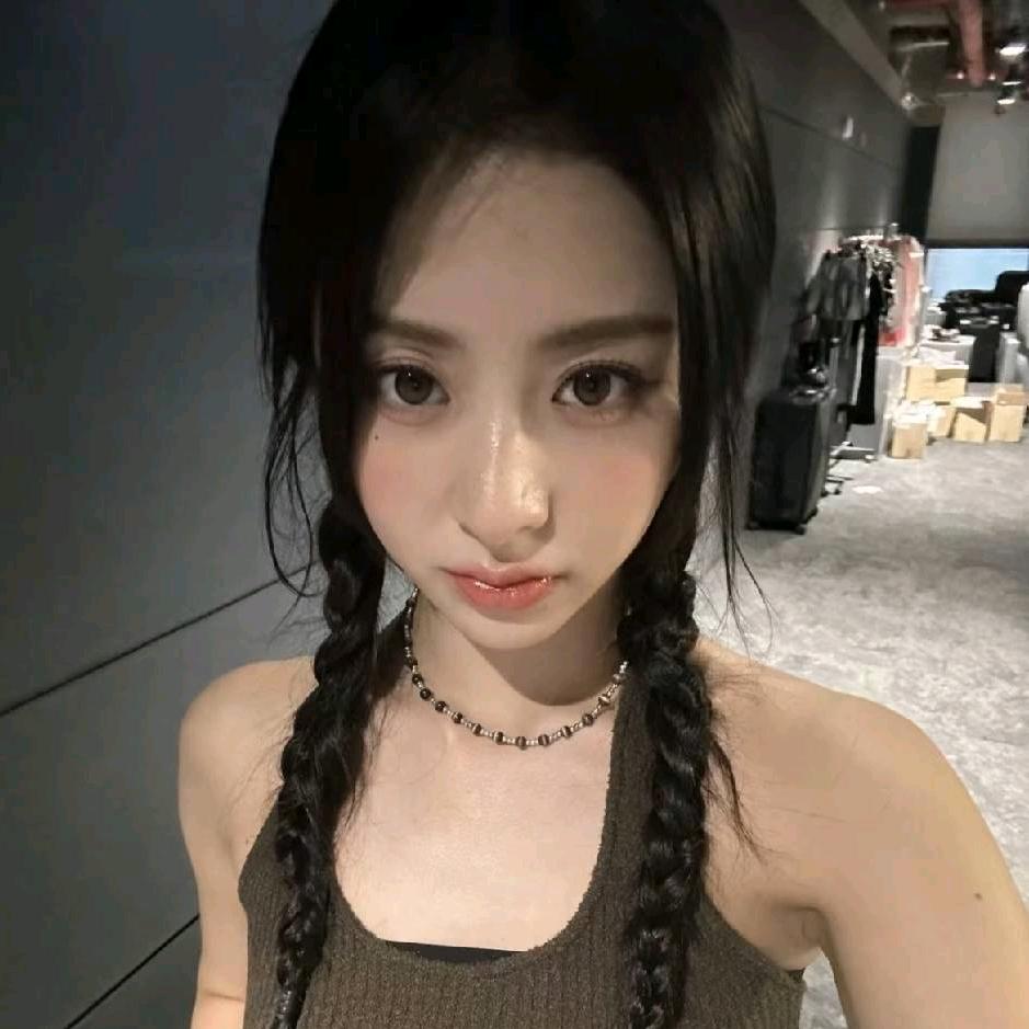 - ̗̀ ꪔ̤̥ꪔ̤̮ꪔ̤̫  ̖́-