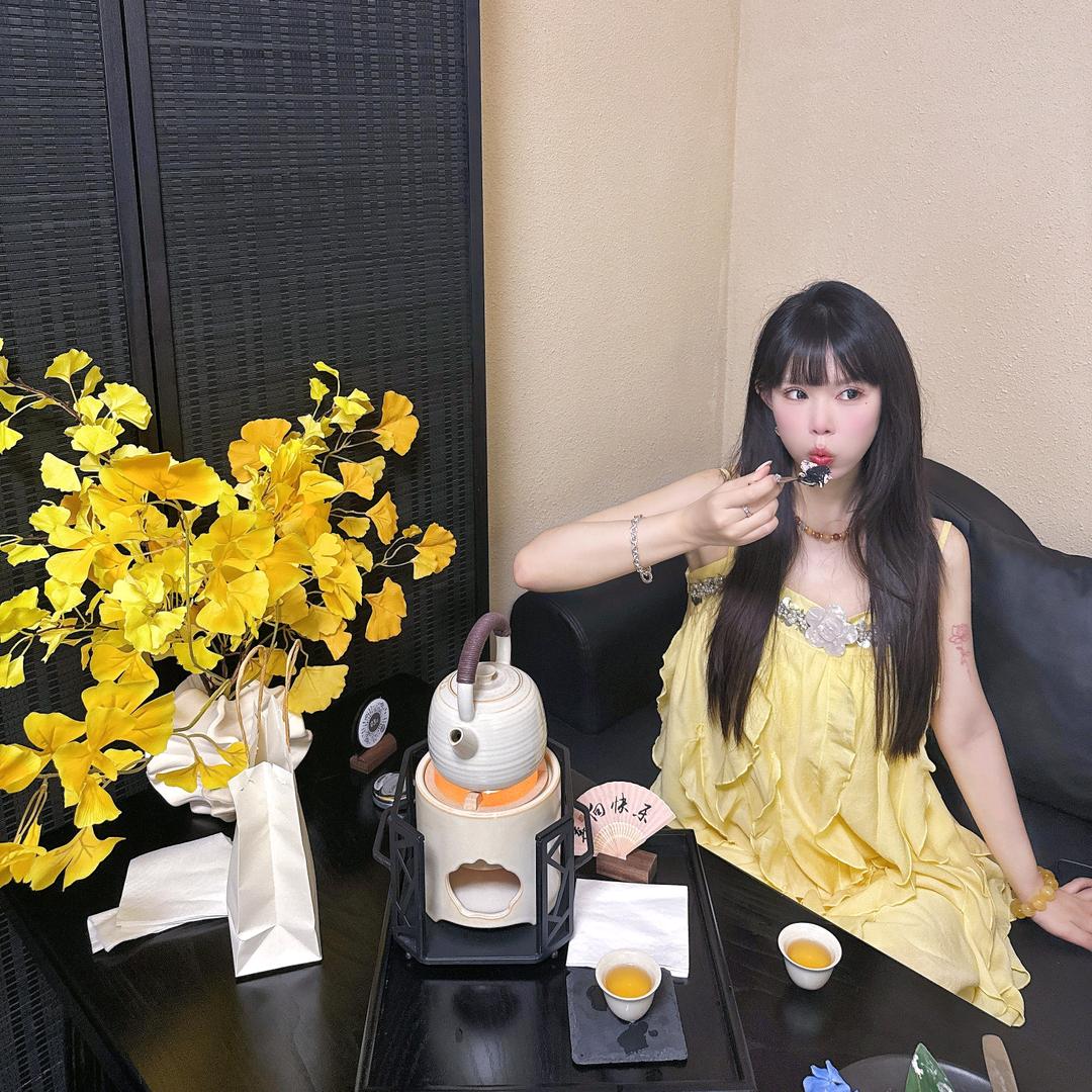 一只肉蟹宝🍔