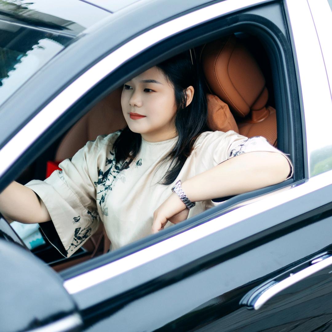 招财金，李金金