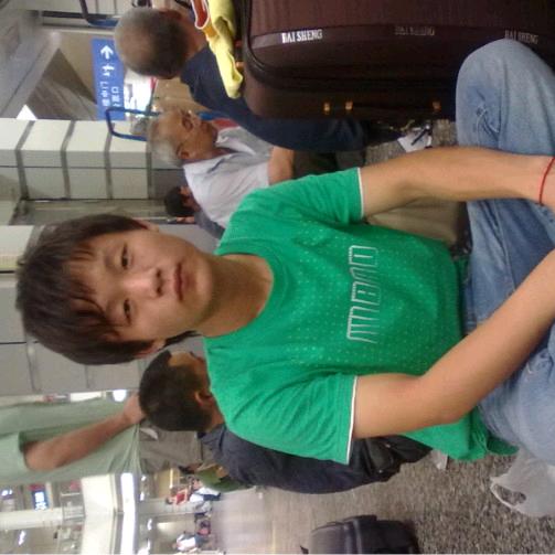 三个娃的奶爸！