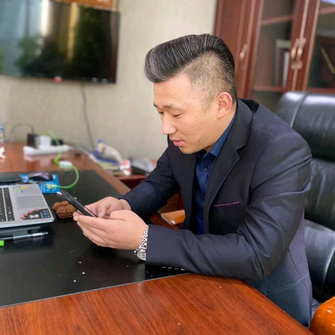 冯战举$清尘🙏