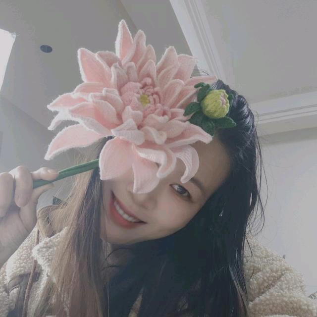 美女玩毛线（巧织团）