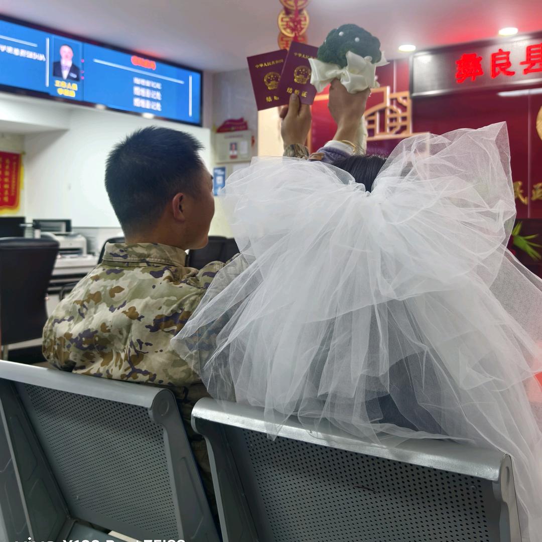 是  梦  梦  吖