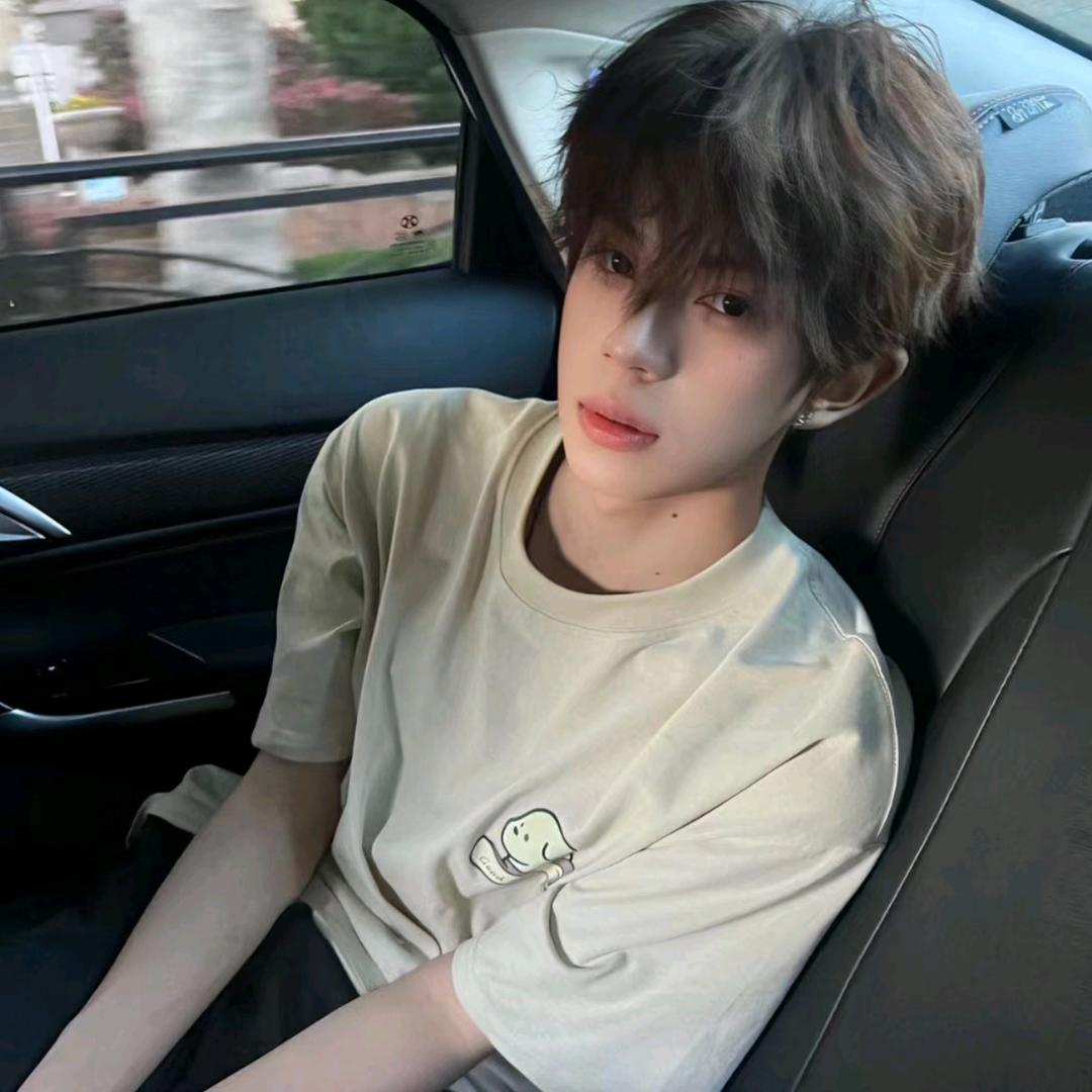 钱歪歪QwQ