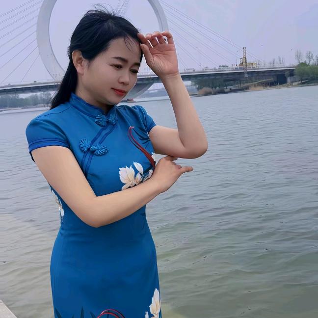 袁袁