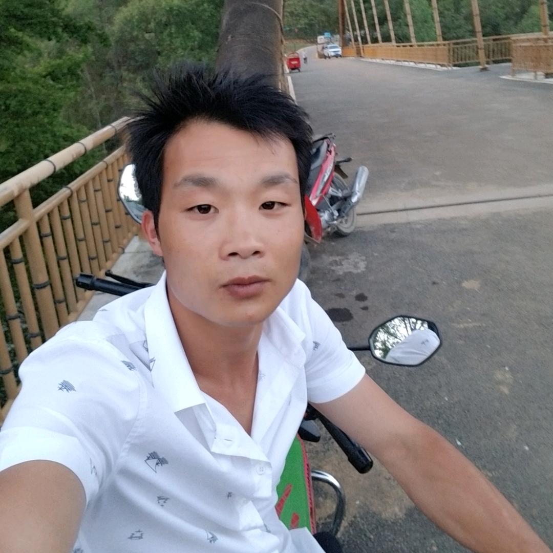 80后的单身大叔《罡哥》