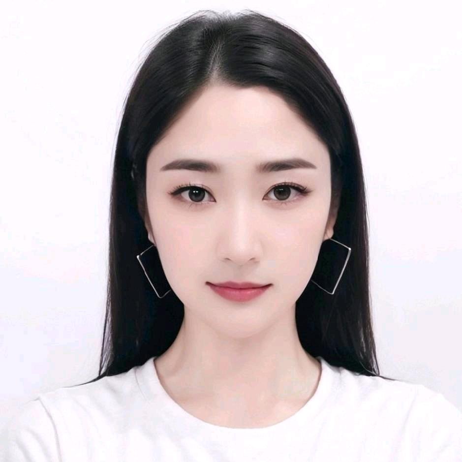 廾 匸