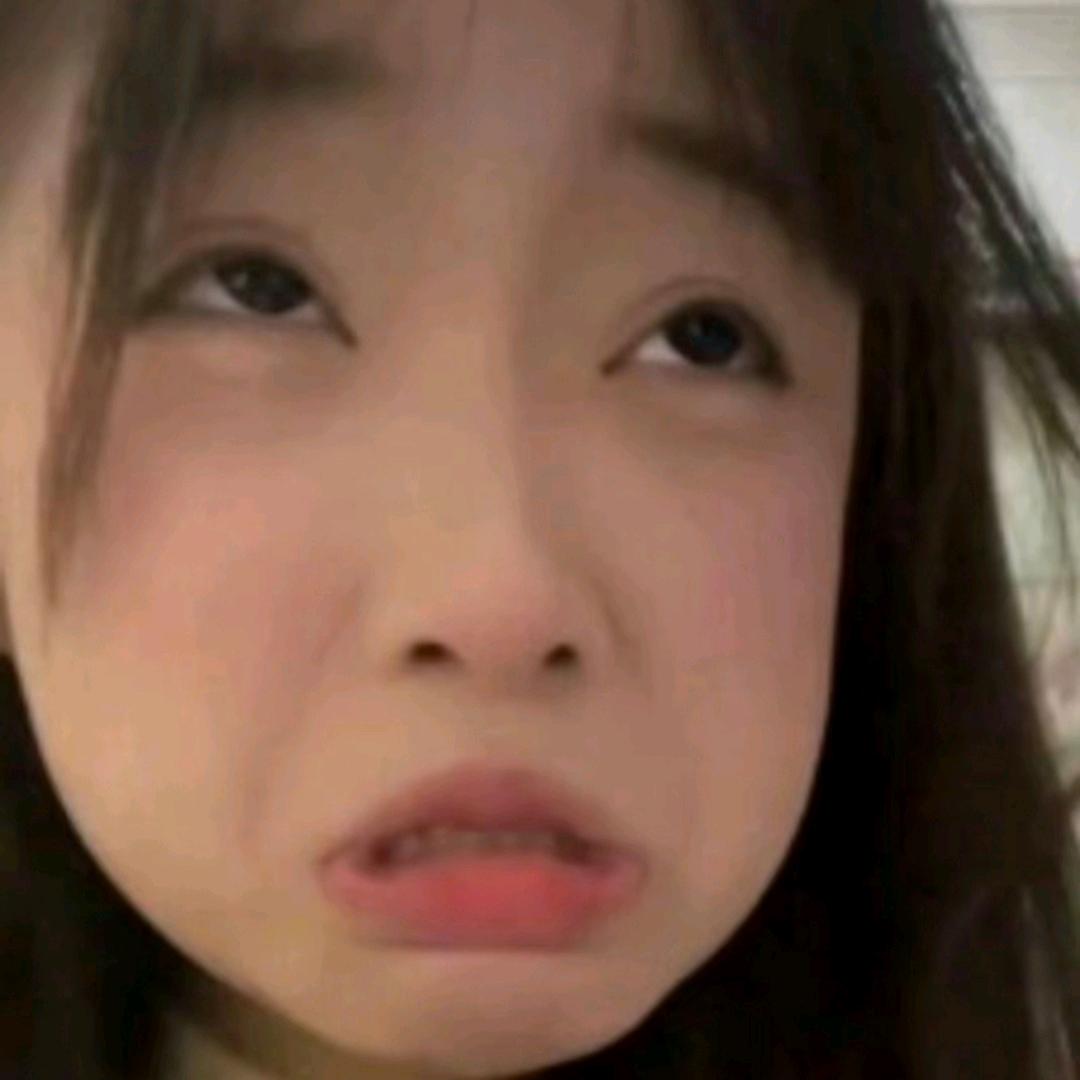 澡堂扒师傅裤衩被他老公打