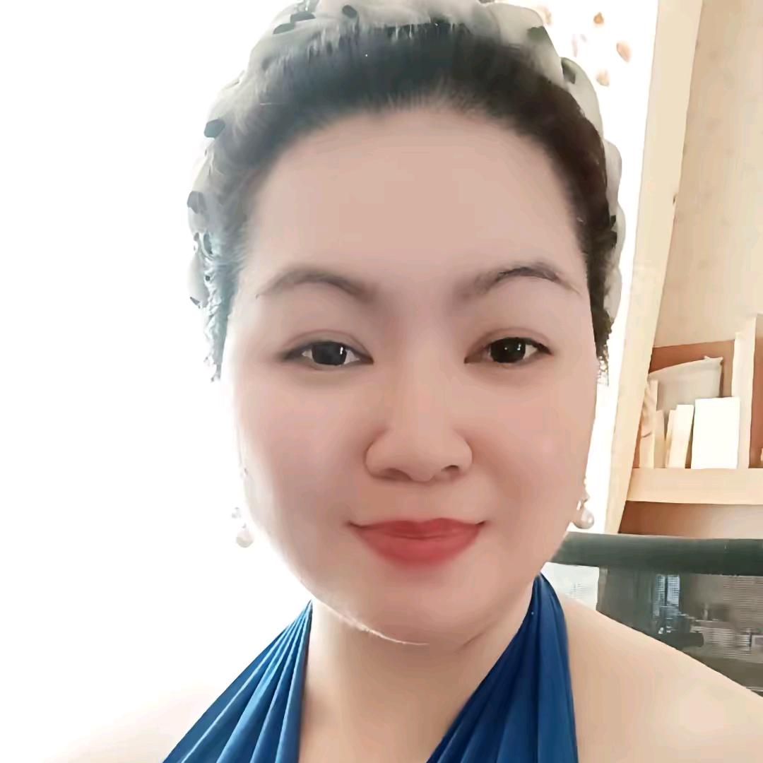 梁一曼