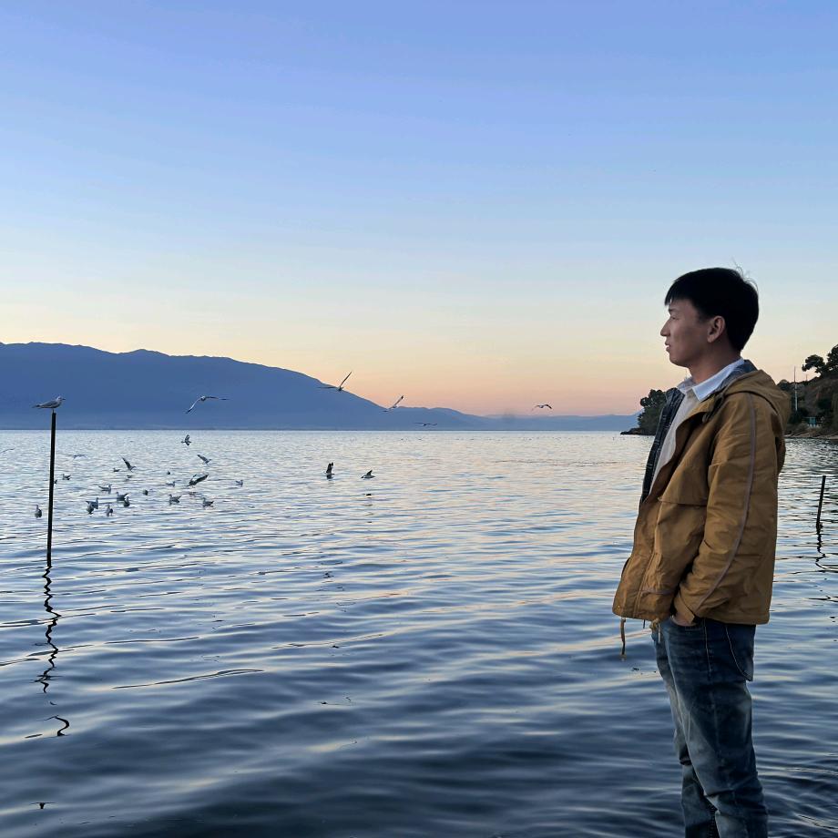 呵呜昂  黄