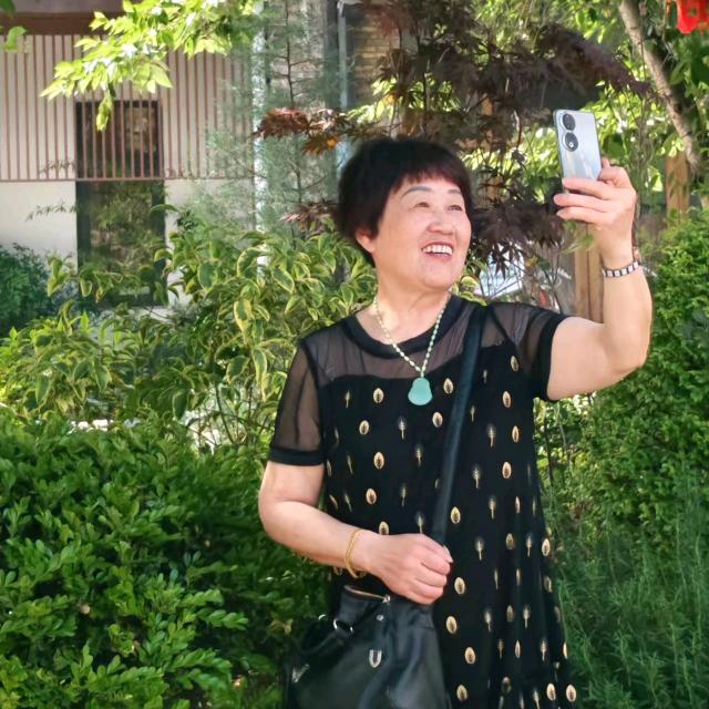 月光依旧柔人心