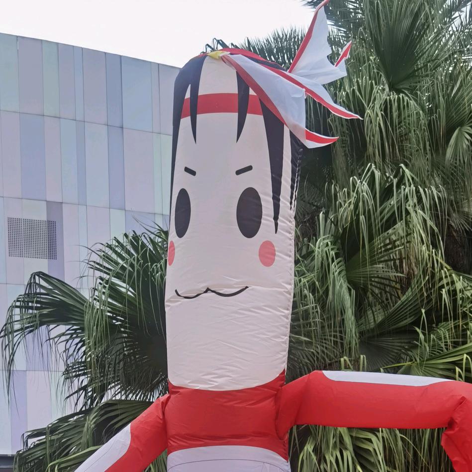 阳光开朗大马男