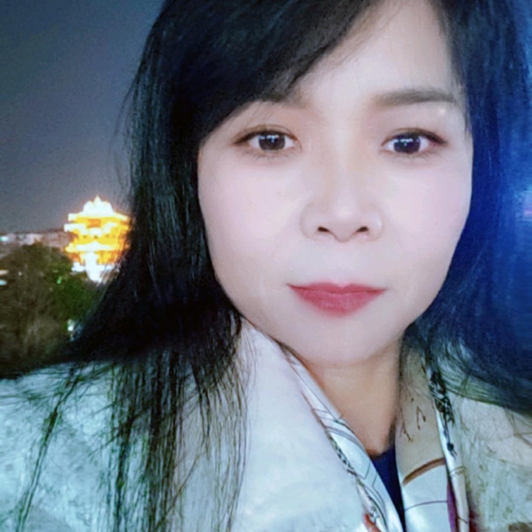 风雨无阻美女