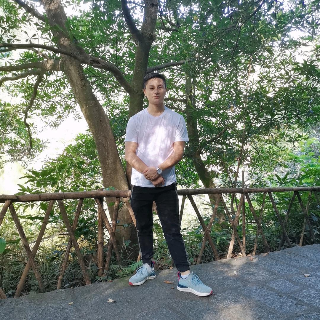 激光设备厂家  中益阿杰