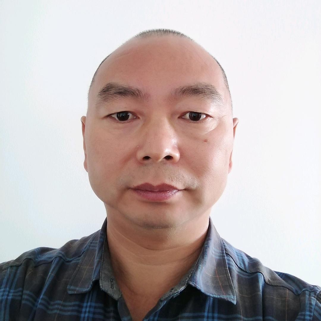 张歌爱钓“娱”