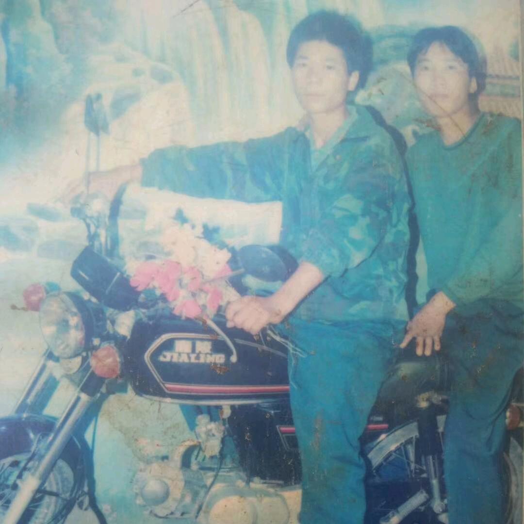 权百万