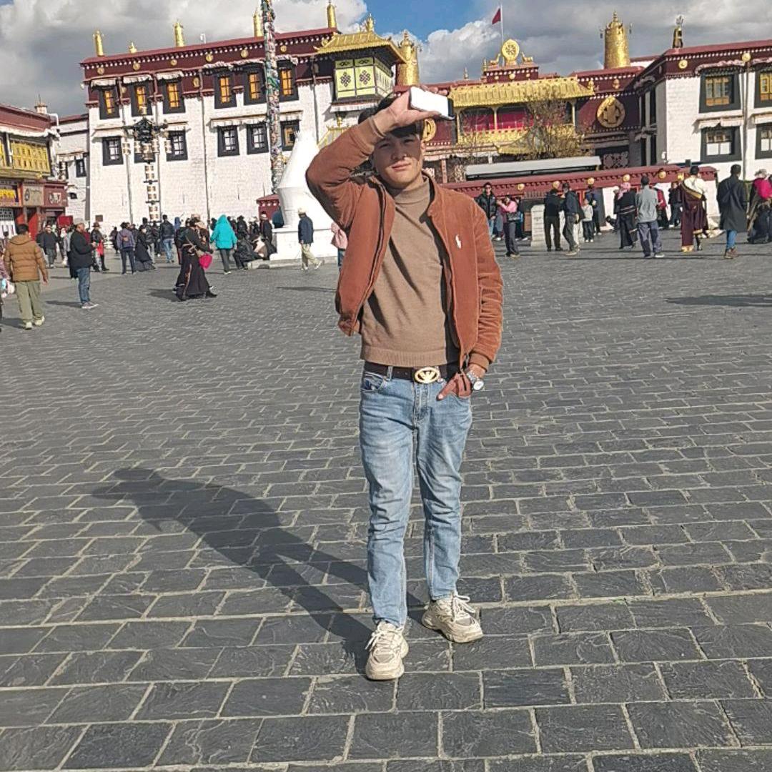 扎西顿珠（爱自己）