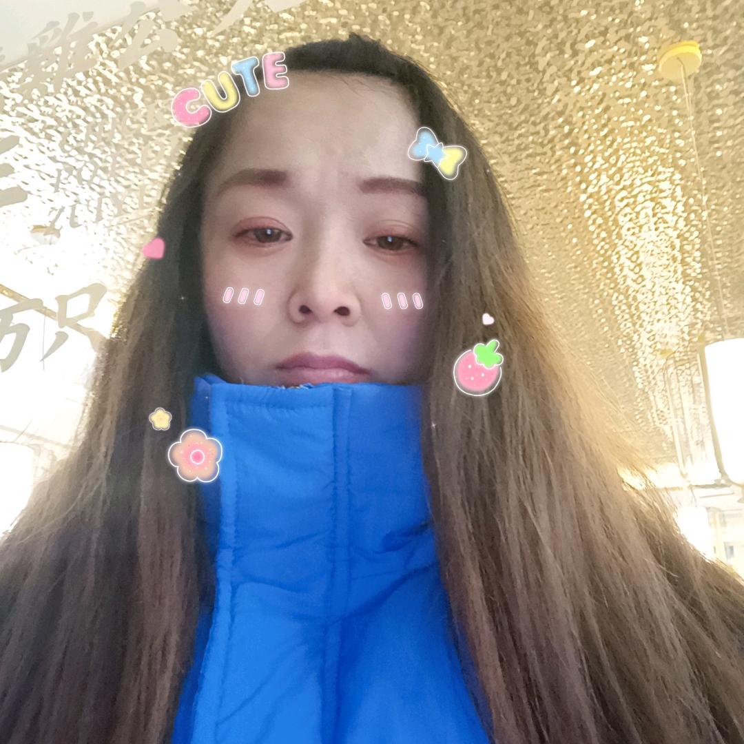 ∴