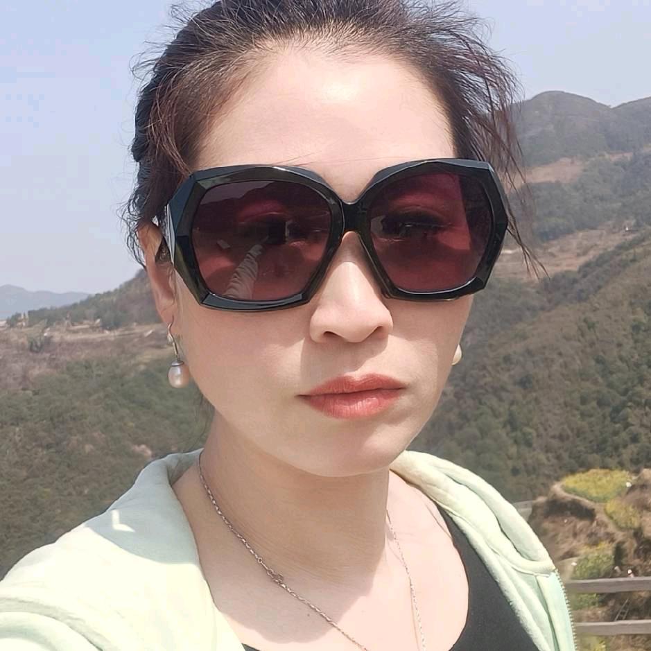 群丽