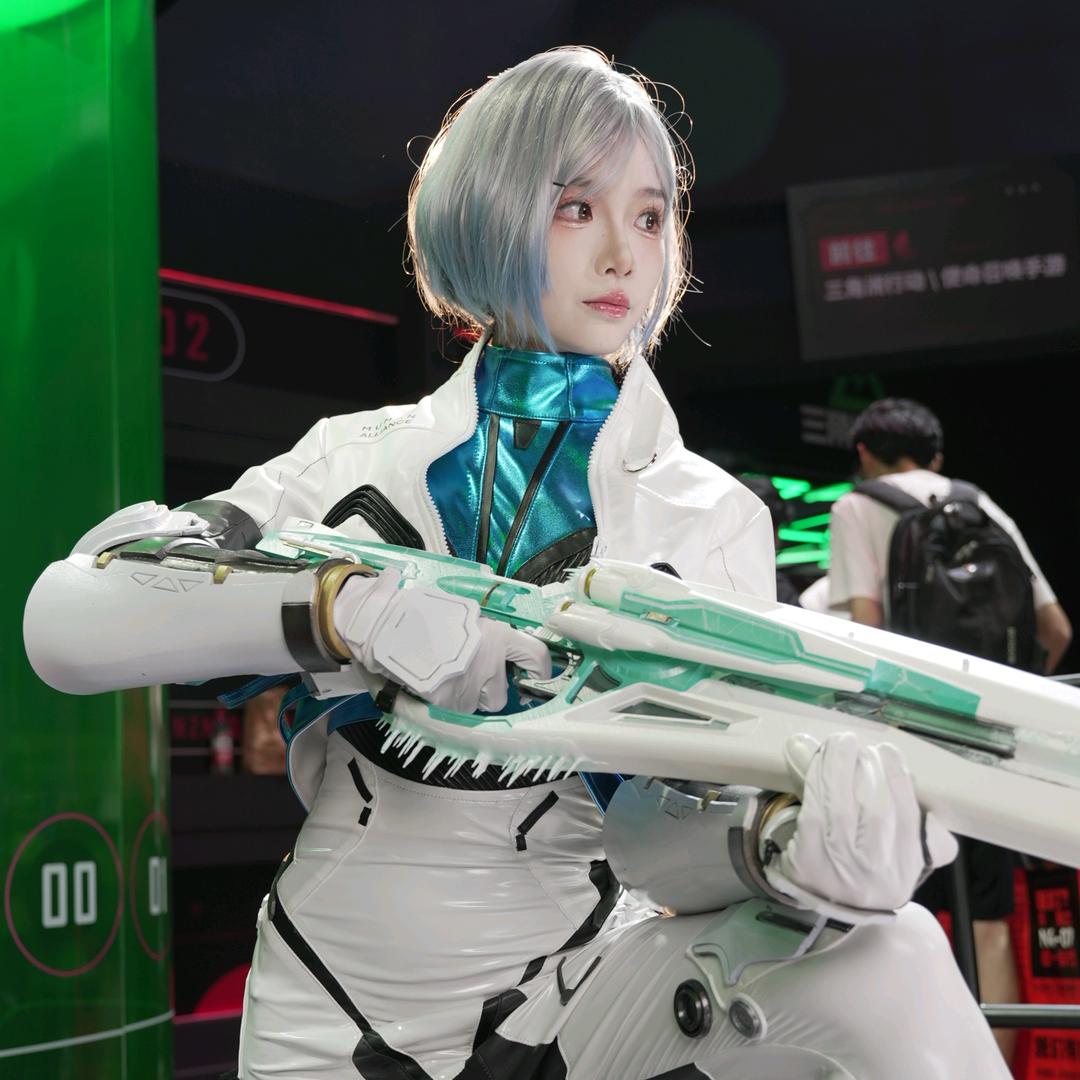 摄影师 装苑@抖音