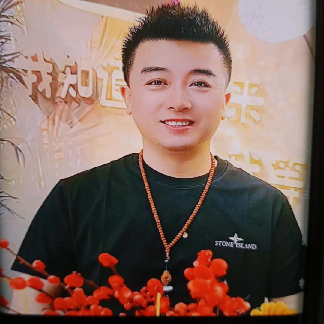 高大傻.（19.50）开播