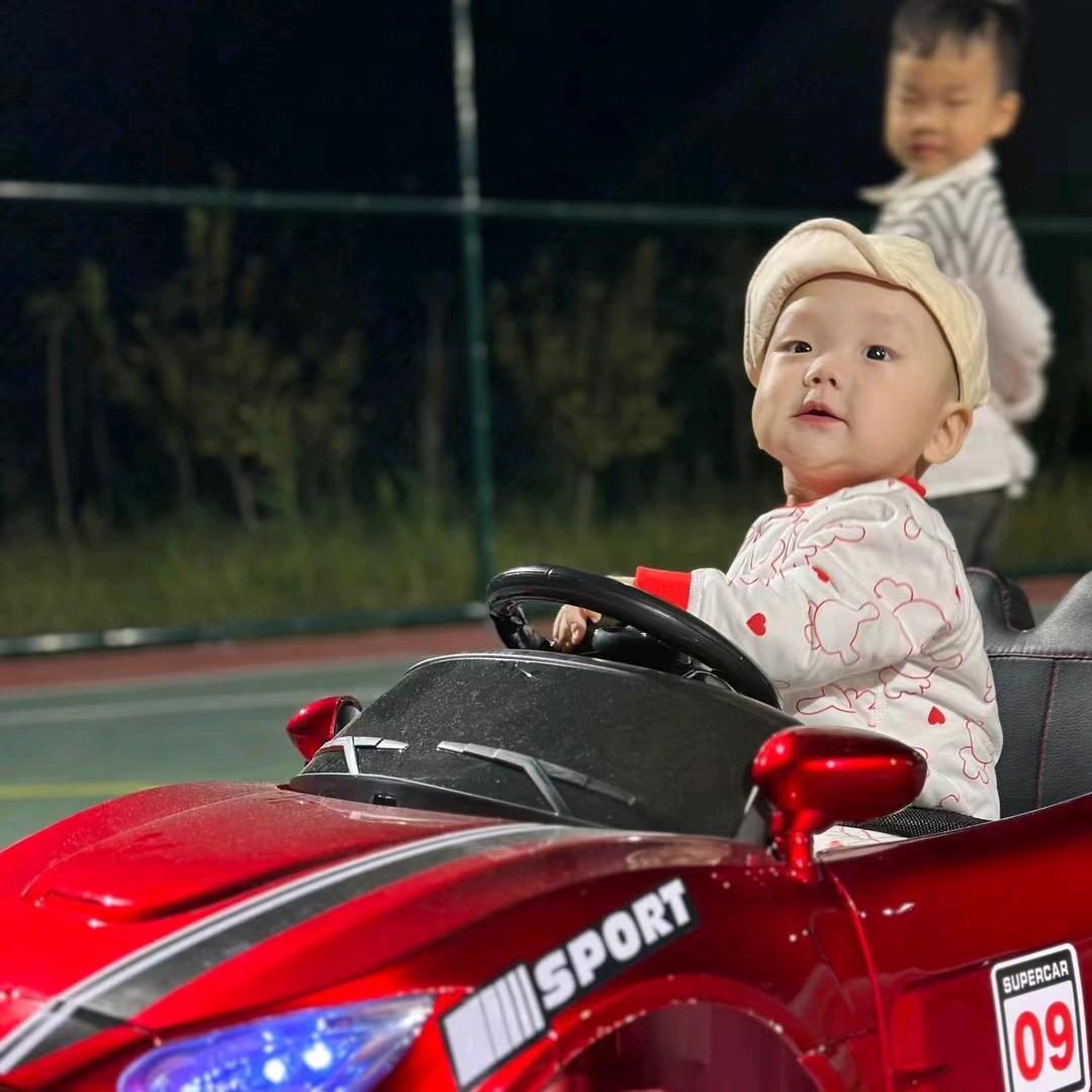 俊男靓女看过来