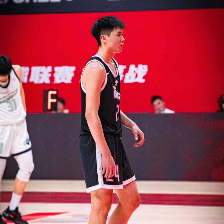 独一无二的哈森