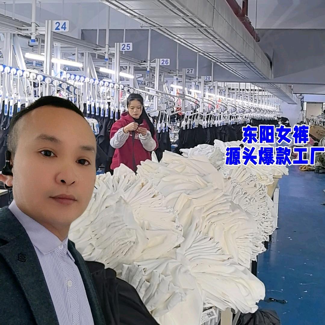 东阳市红新旗服饰有限公司【源头工厂】