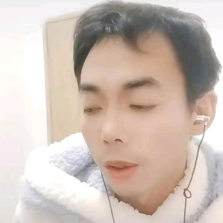 云j贵山歌手