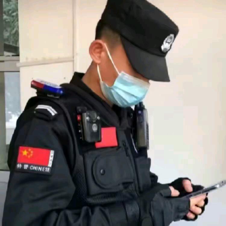四川一正poIice🇨🇳人