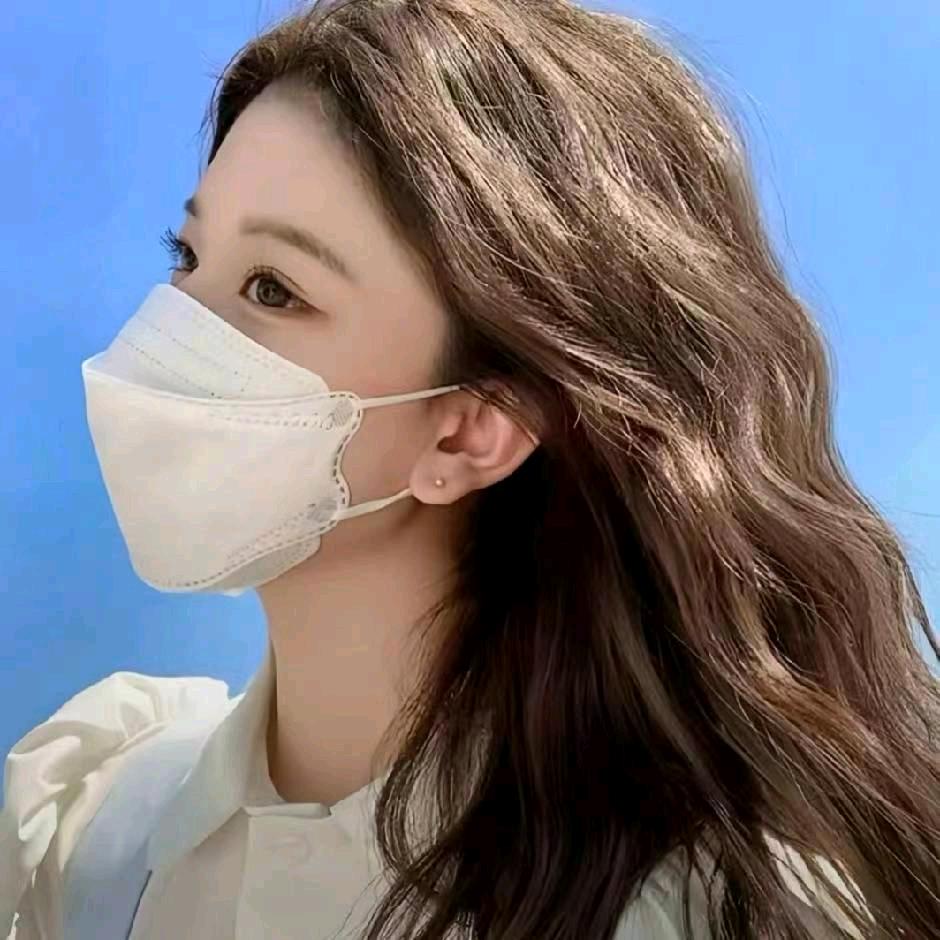 柒柒穿搭日记💙