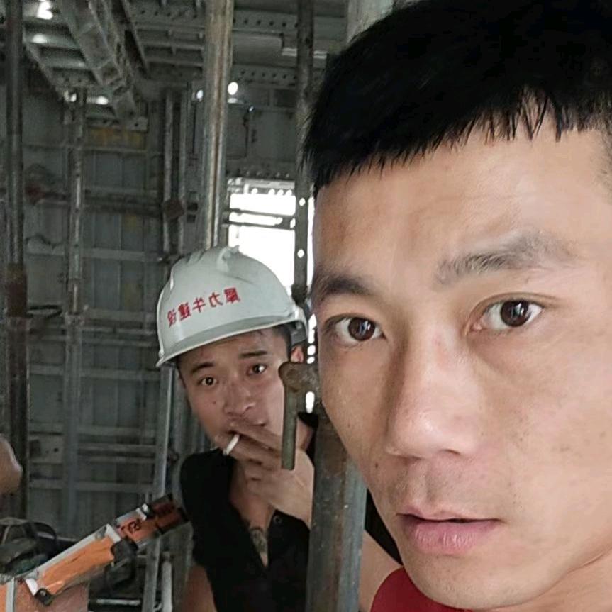 @罗丽德