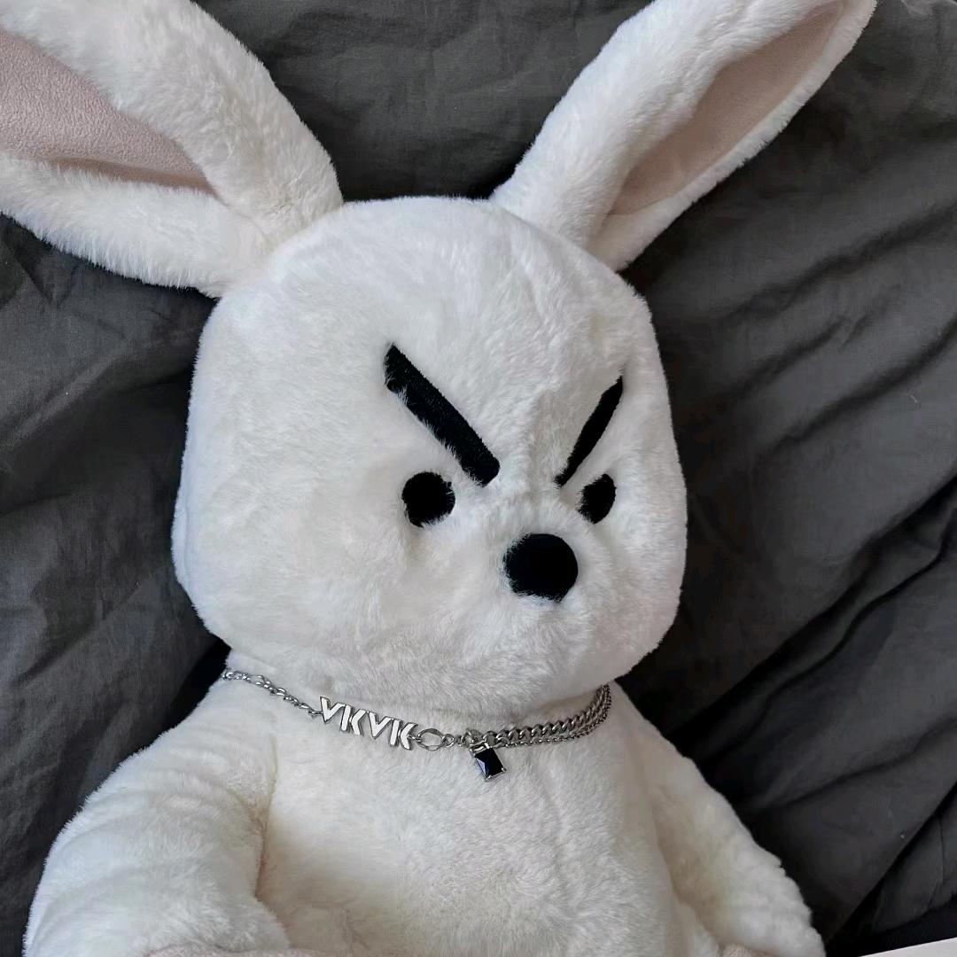 ★★★