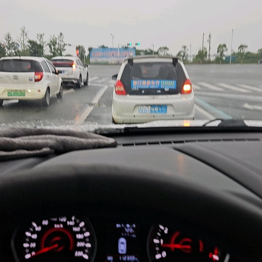 李不见了