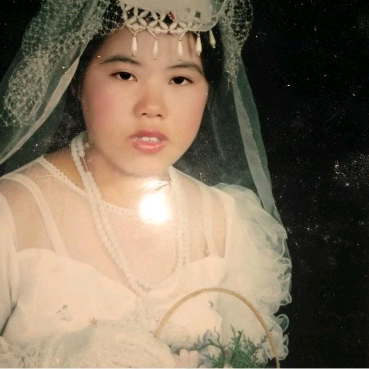华余惠子
