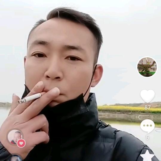 @爱上火柴的香烟