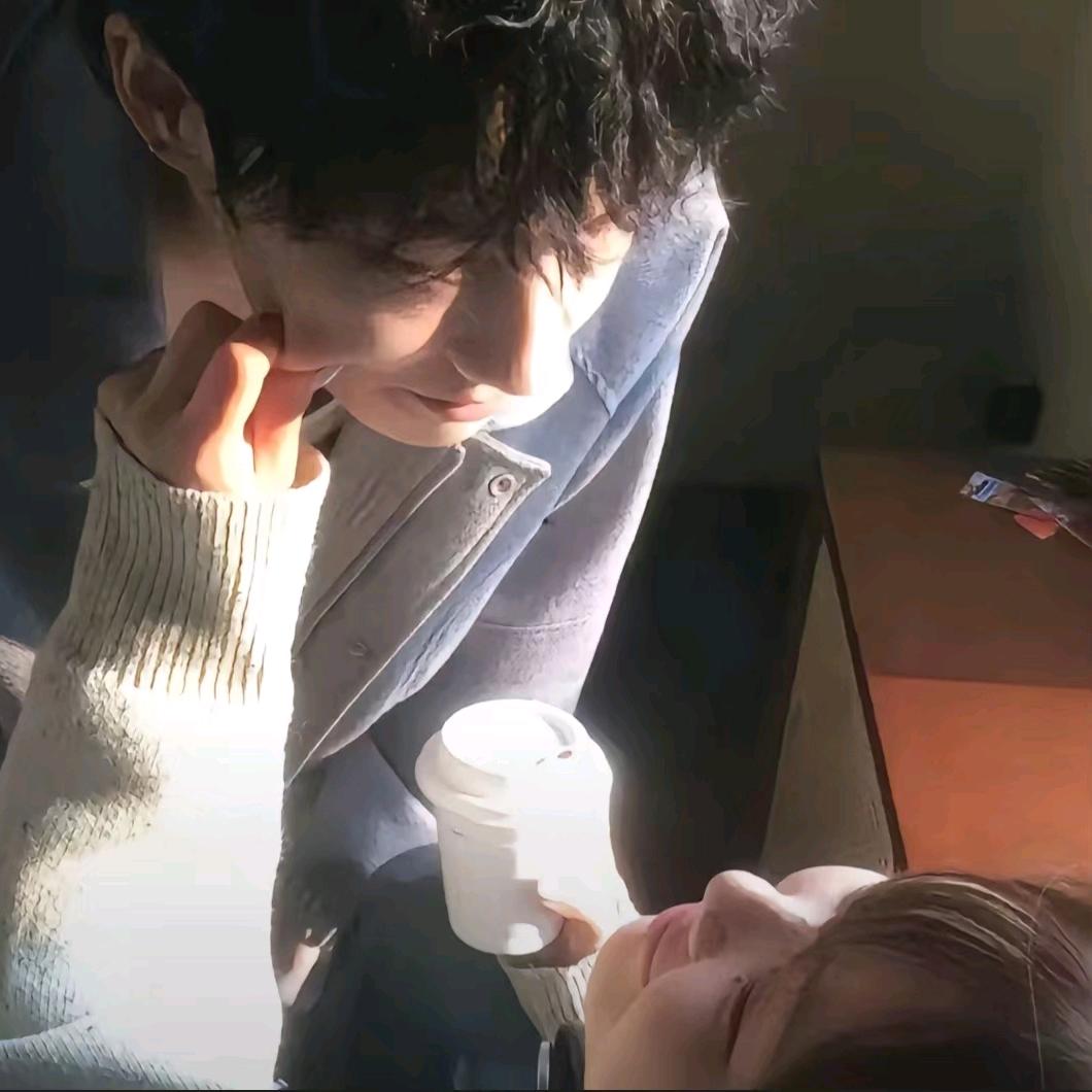 不会凶小妍y