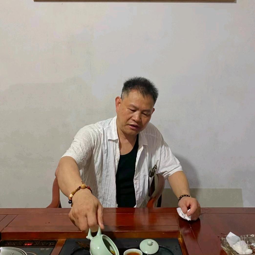 老表哥（大号开播早上7:10在简介）