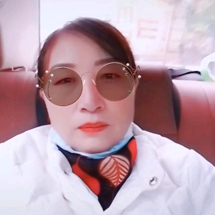 尹姐首播  零晨5点10分