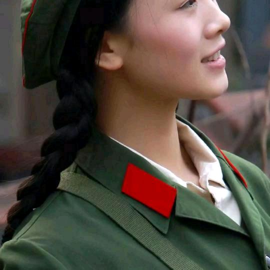 青春红领章