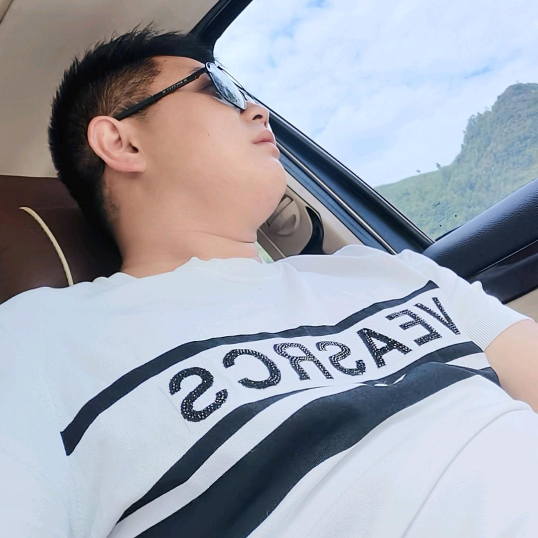 小温杰