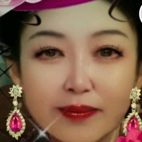 艺娜