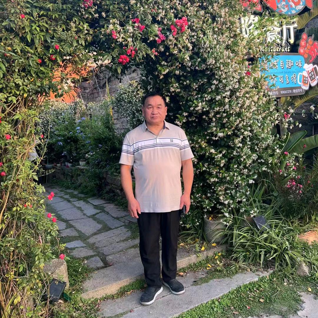 艾上广场舞:江西贵溪